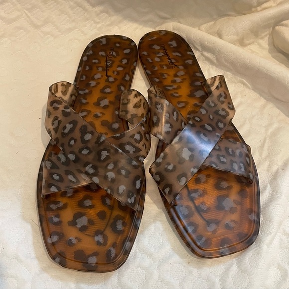 Murices Leopard Print Women's Sandals 10 Translucent Brand Black Slip On NWOT - Picture 1 of 6